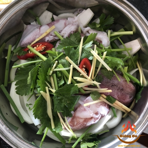 Mực hấp Gừng